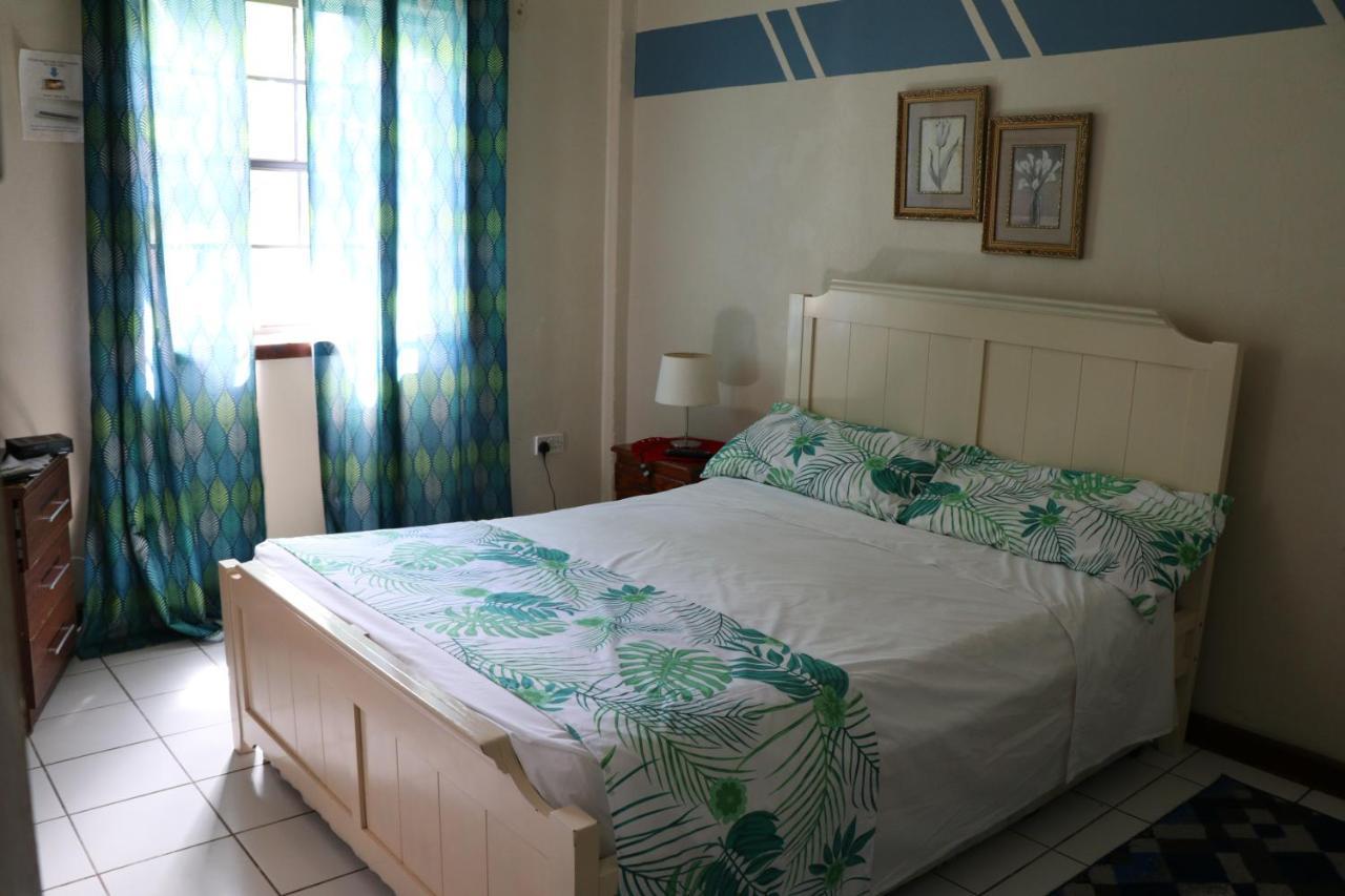 Tropical Breeze Vacation Home And Apartments Gros Islet Zewnętrze zdjęcie