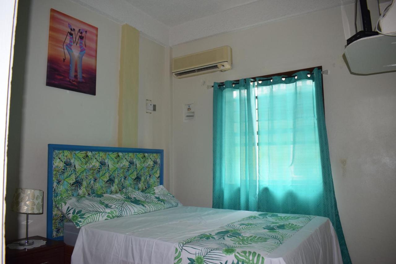 Tropical Breeze Vacation Home And Apartments Gros Islet Zewnętrze zdjęcie