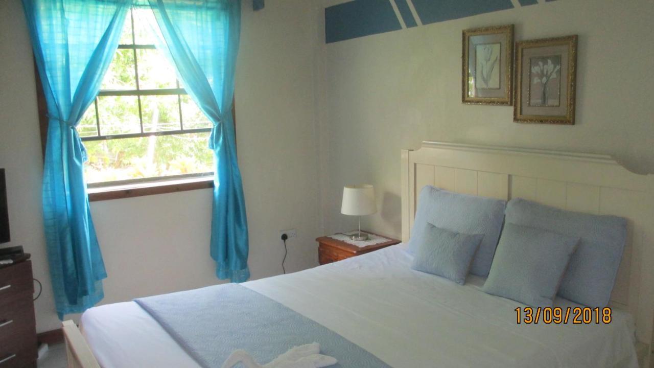 Tropical Breeze Vacation Home And Apartments Gros Islet Zewnętrze zdjęcie