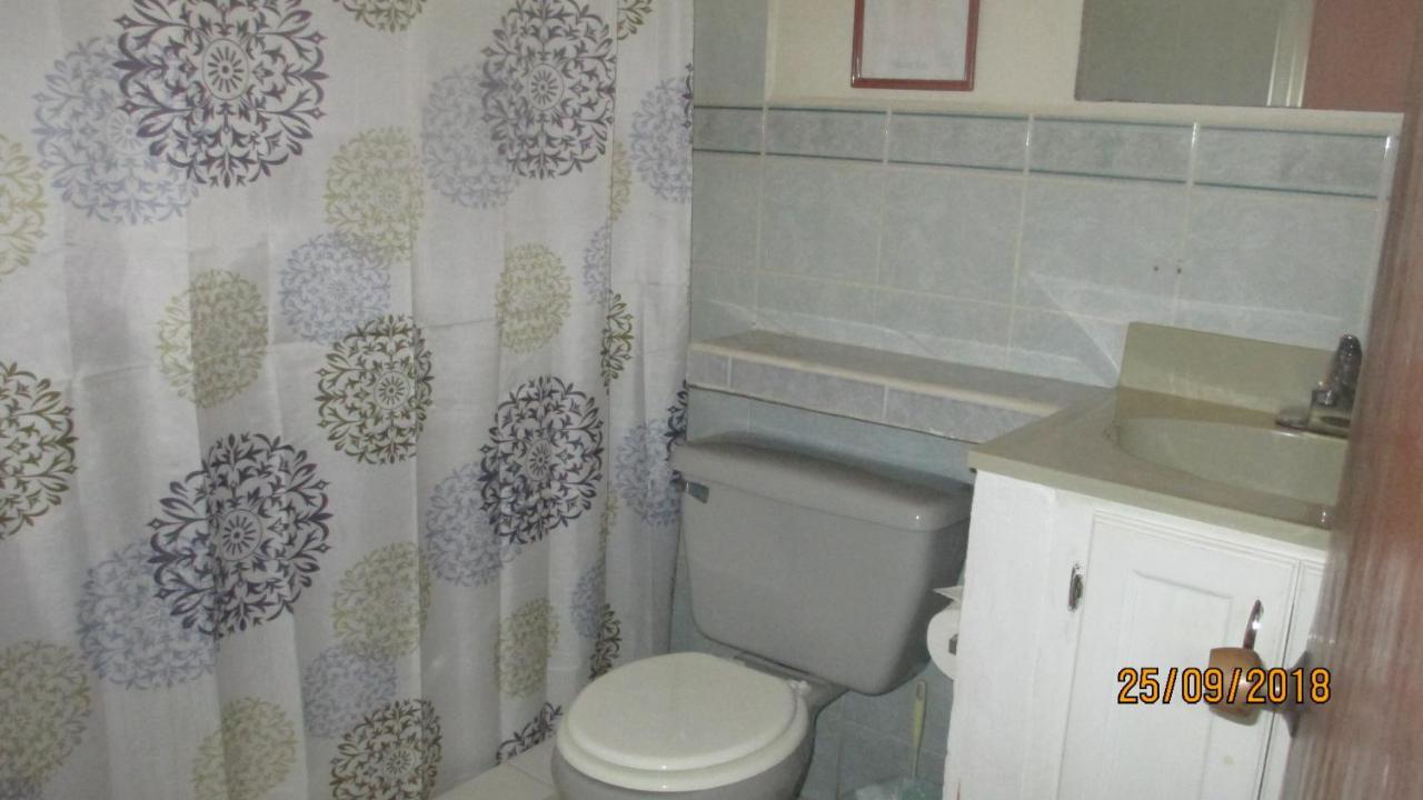 Tropical Breeze Vacation Home And Apartments Gros Islet Zewnętrze zdjęcie