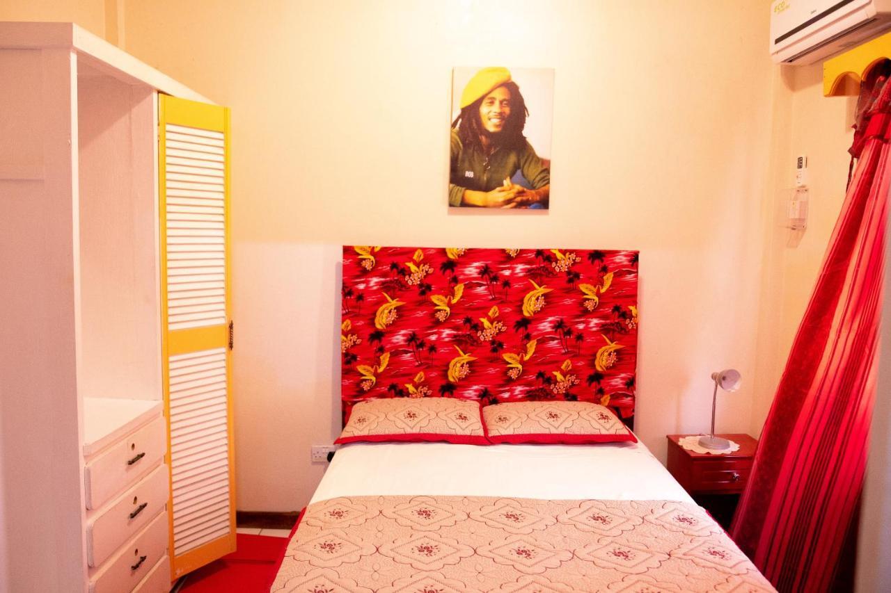 Tropical Breeze Vacation Home And Apartments Gros Islet Zewnętrze zdjęcie
