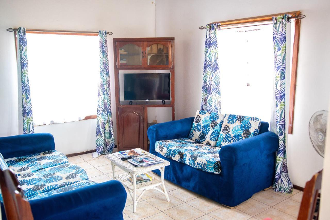 Tropical Breeze Vacation Home And Apartments Gros Islet Zewnętrze zdjęcie